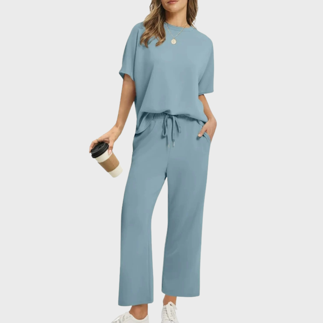 Tyra™ | Mjuk loungedräkt med ledig silhuett