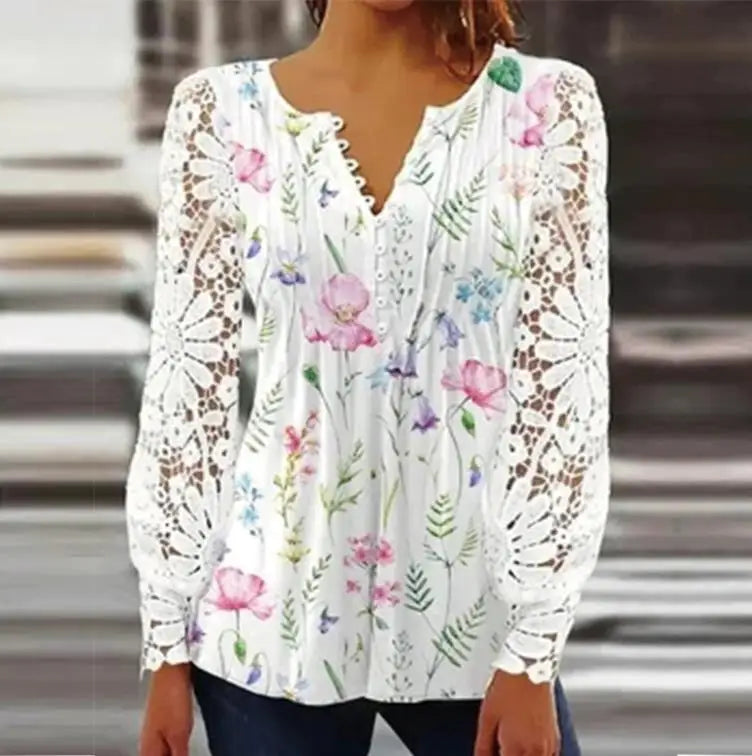 Magda™ | Blus med spetsärmar