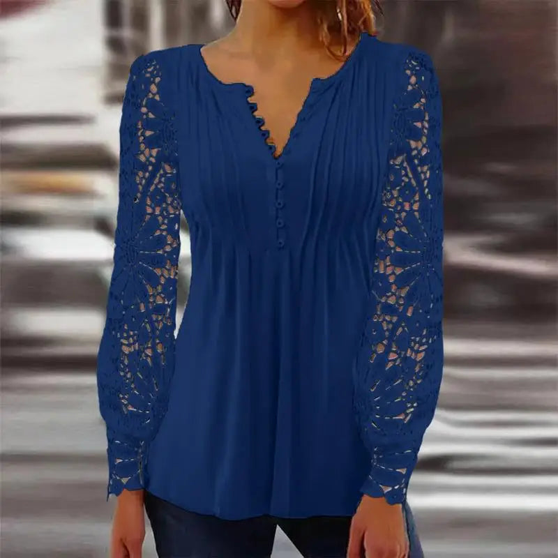 Magda™ | Blus med spetsärmar