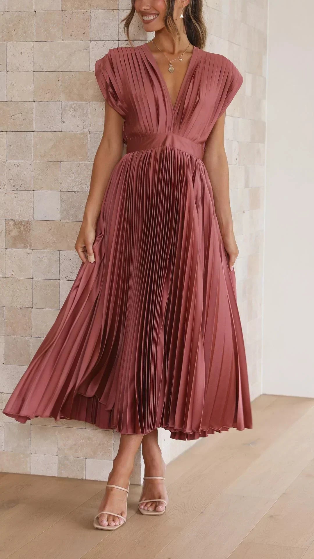 Lovisa™ | Elegant plisserad klänning