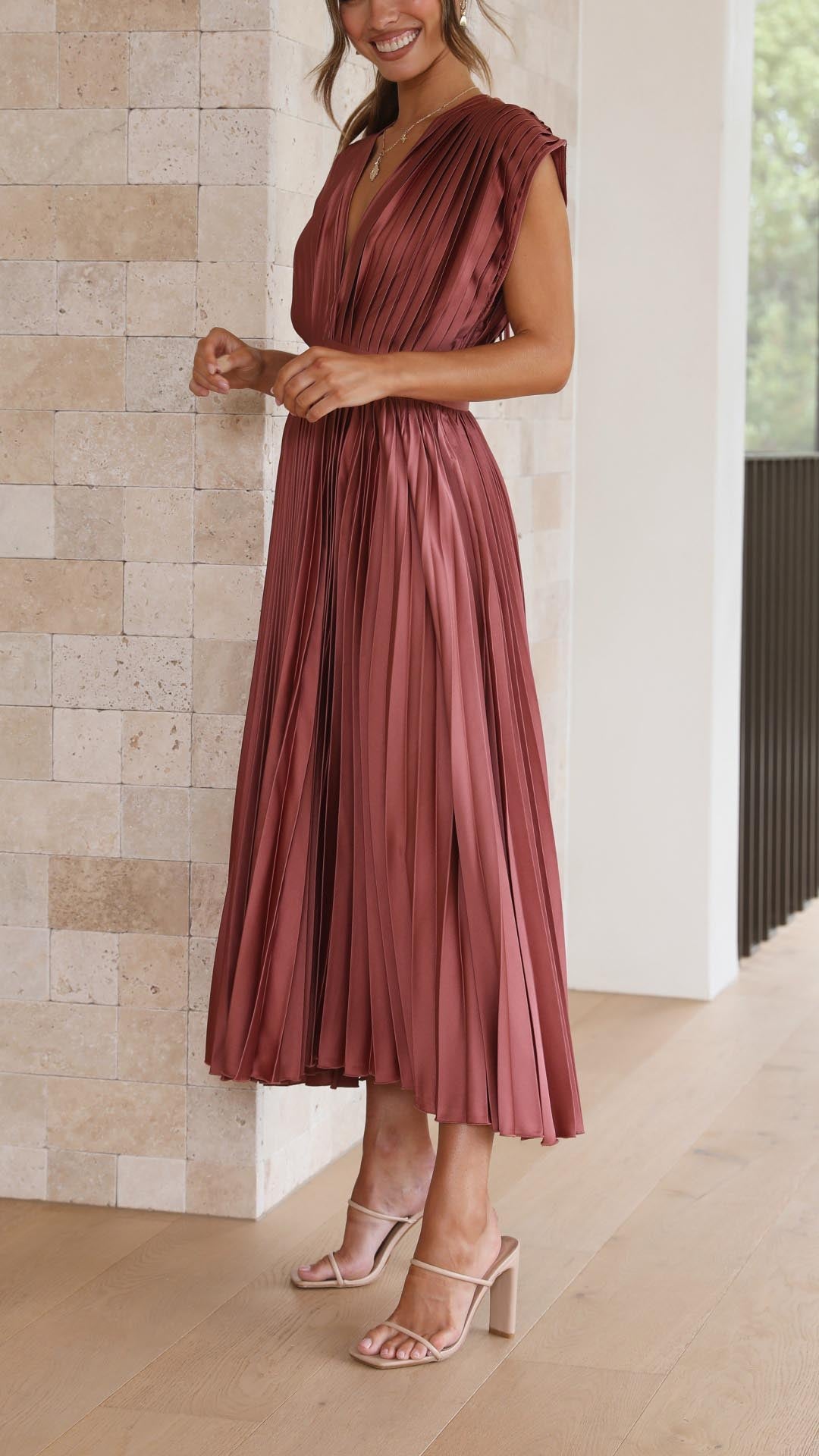 Lovisa™ | Elegant plisserad klänning