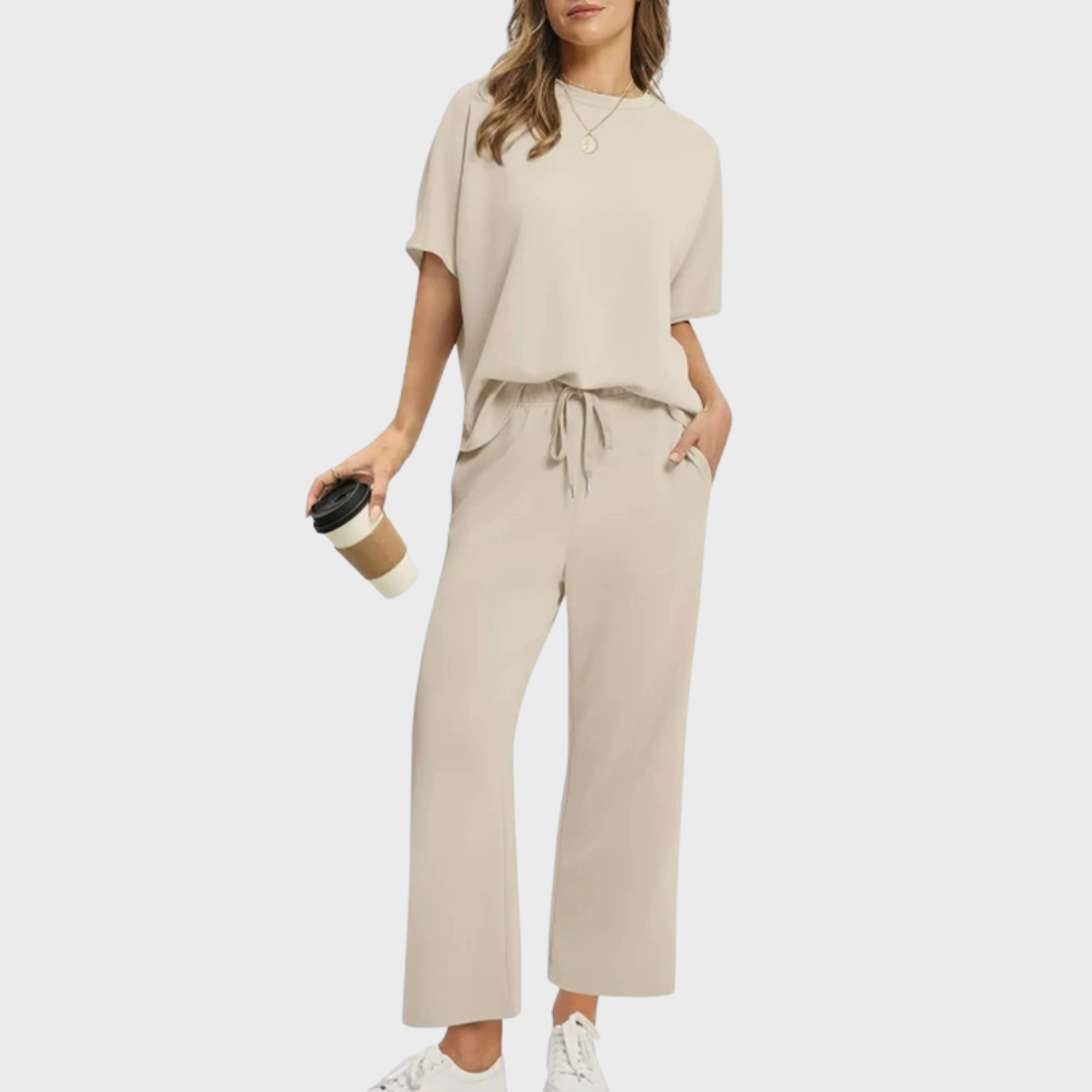 Tyra™ |  Mjuk loungedräkt med ledig silhuett